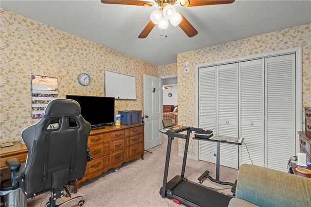 1620 Lazy Lane, High Point, NC 27265
