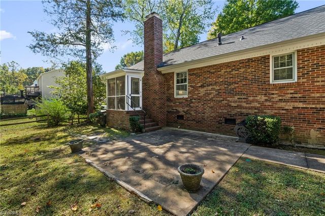 1620 Lazy Lane, High Point, NC 27265