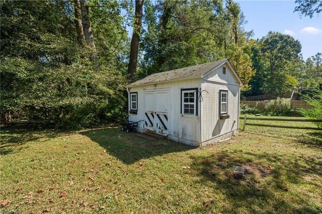 1620 Lazy Lane, High Point, NC 27265