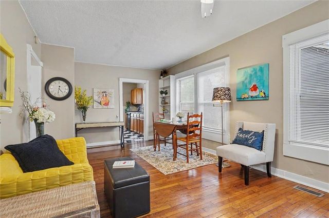 1118 Pennsylvania Street, Lawrence, KS 66044