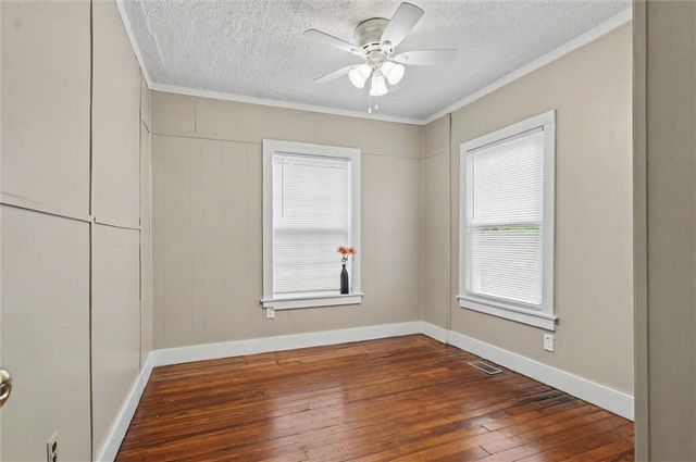 1118 Pennsylvania Street, Lawrence, KS 66044