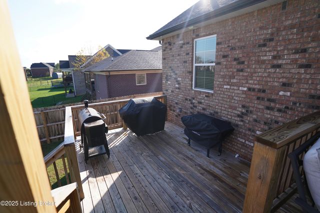 234 Williamsburg Dr, Mt Washington, KY 40047