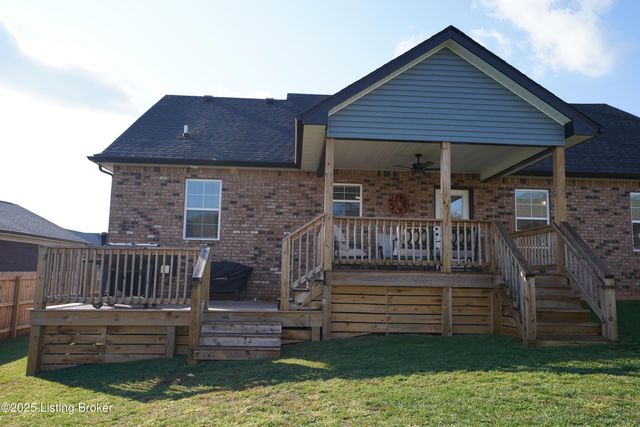 234 Williamsburg Dr, Mt Washington, KY 40047