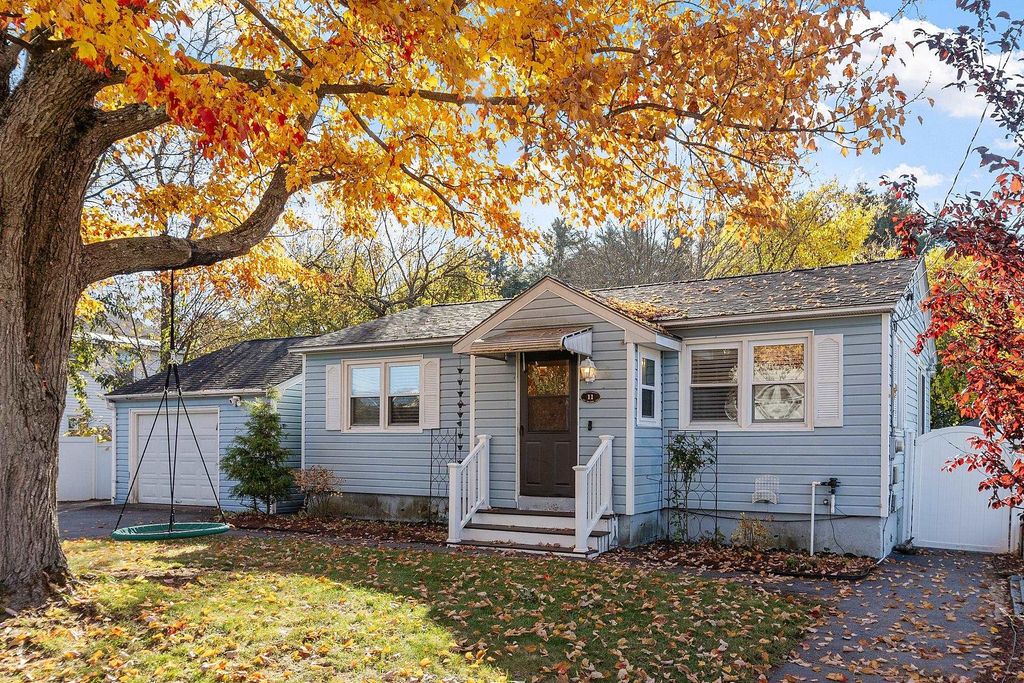 11 Bordeaux Street, Nashua, NH 03060