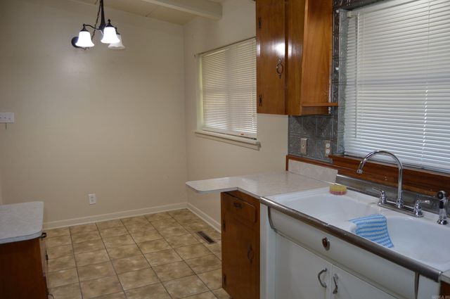 5215 Mabelvale Pike, Little Rock, AR 72209