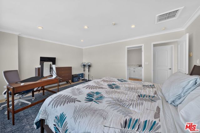 101 California Avenue 1404, Santa Monica, CA 90403