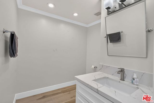 101 California Avenue 1404, Santa Monica, CA 90403