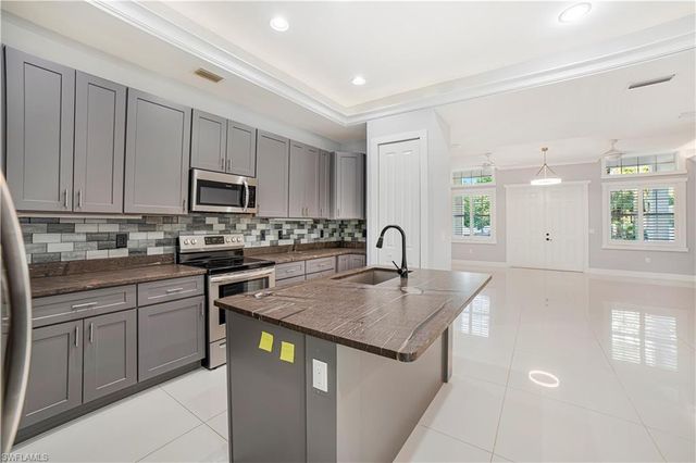 3332 6th AVE SE, Naples, FL 34117