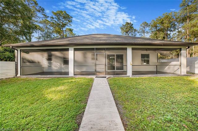 3332 6th AVE SE, Naples, FL 34117