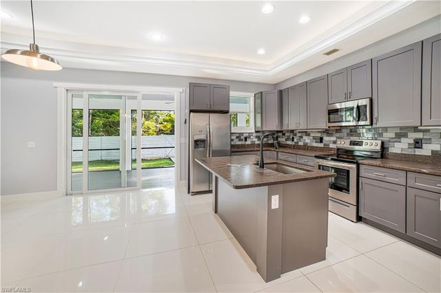 3332 6th AVE SE, Naples, FL 34117