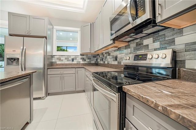 3332 6th AVE SE, Naples, FL 34117