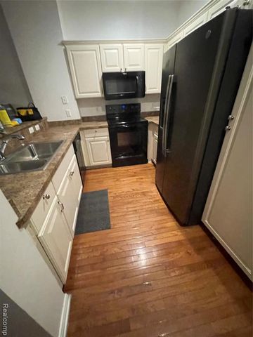 13239 St Ervin Avenue 34, Detroit, MI 48215