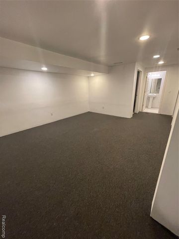 13239 St Ervin Avenue 34, Detroit, MI 48215