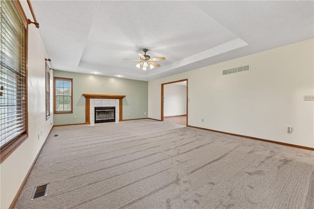 14203 E 198th Street, Peculiar, MO 64078