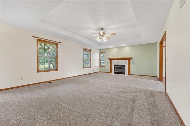 14203 E 198th Street, Peculiar, MO 64078