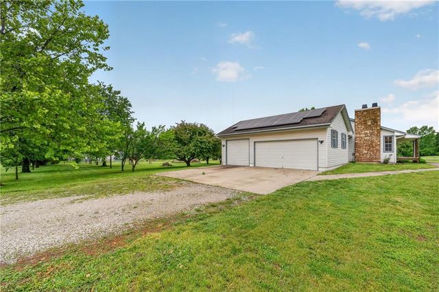 14203 E 198th Street, Peculiar, MO 64078