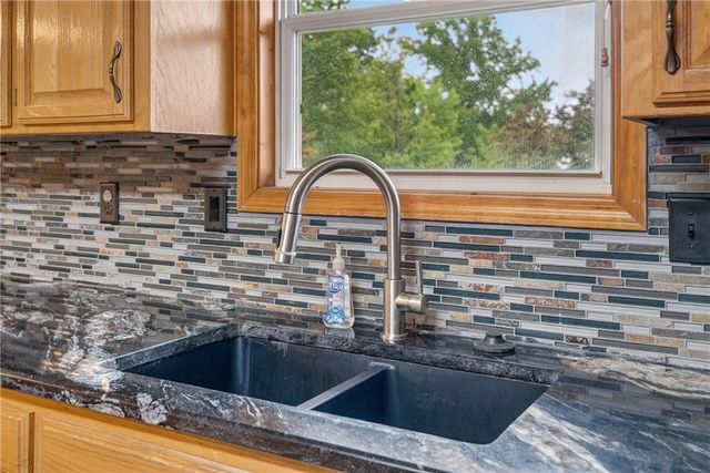 14203 E 198th Street, Peculiar, MO 64078