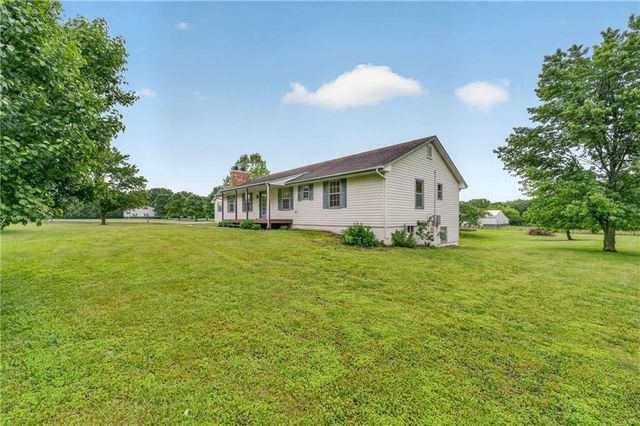 14203 E 198th Street, Peculiar, MO 64078