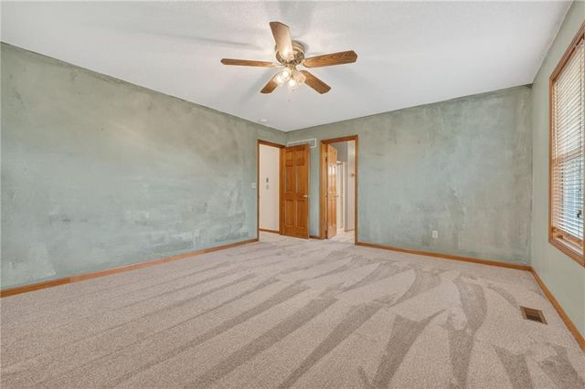14203 E 198th Street, Peculiar, MO 64078