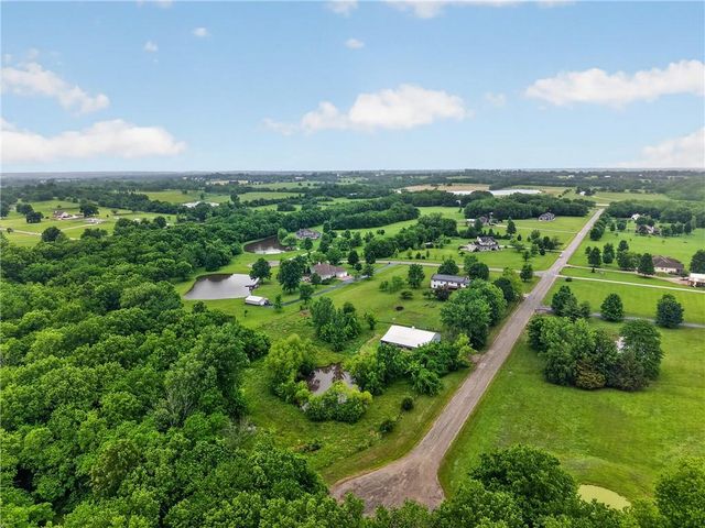 14203 E 198th Street, Peculiar, MO 64078