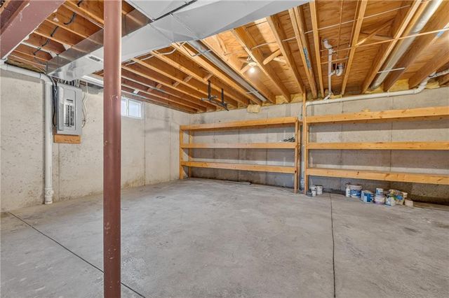14203 E 198th Street, Peculiar, MO 64078