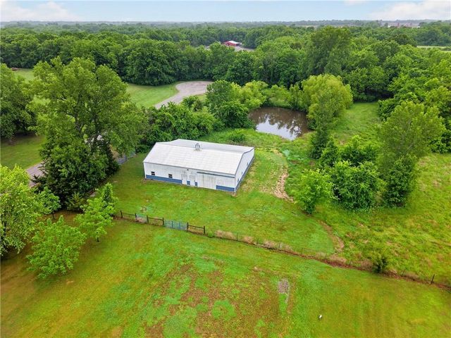 14203 E 198th Street, Peculiar, MO 64078