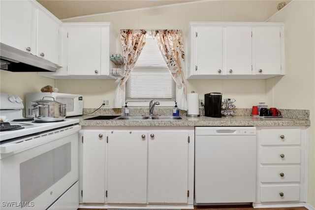 183 Oceans BLVD 183, Naples, FL 34104