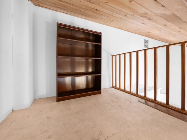 2004 SE 26TH Terrace, Fort Lauderdale, FL 33316