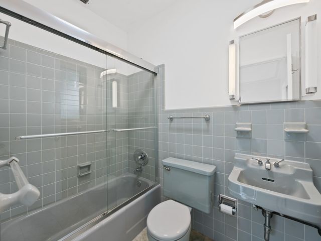 2004 SE 26TH Terrace, Fort Lauderdale, FL 33316