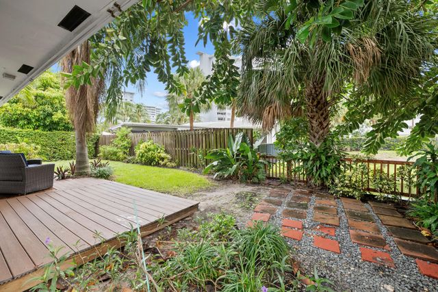 2004 SE 26TH Terrace, Fort Lauderdale, FL 33316