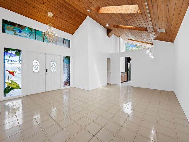2004 SE 26TH Terrace, Fort Lauderdale, FL 33316