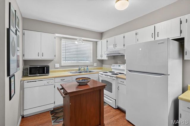 630 Rosetta Drive, Florissant, MO 63031