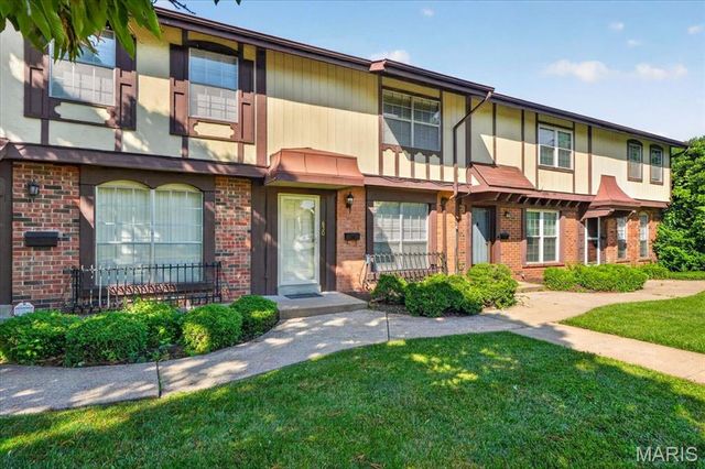630 Rosetta Drive, Florissant, MO 63031