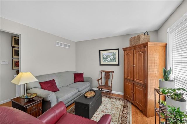630 Rosetta Drive, Florissant, MO 63031