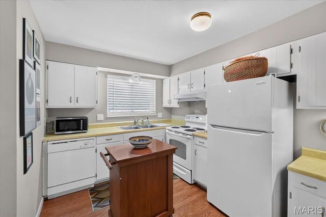 630 Rosetta Drive, Florissant, MO 63031