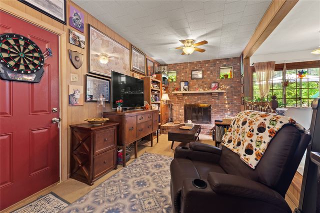 3641 STERRETTANIA Road, Erie, PA 16506
