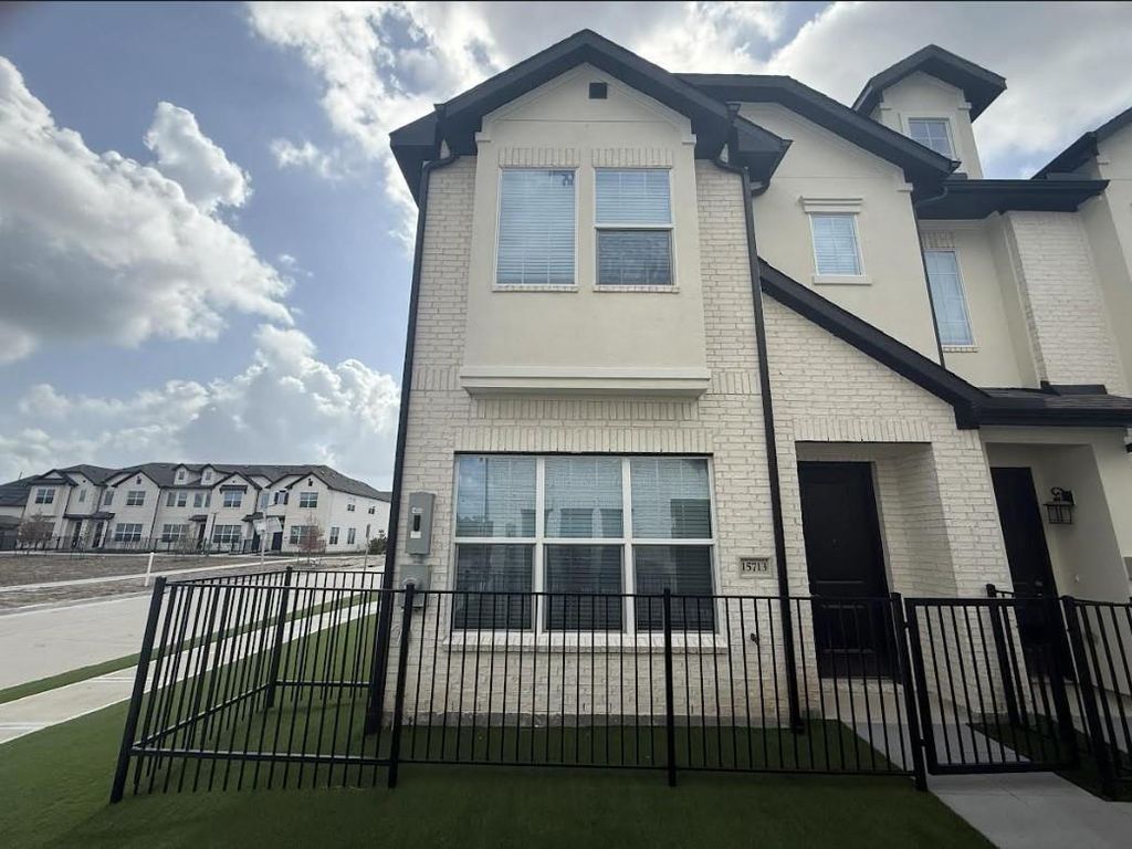 15713 Strongbow Terrace Drive, Atascocita, TX 77346