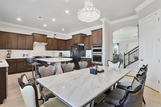 2925 Fuchsia Dr, Lodi, CA 95242