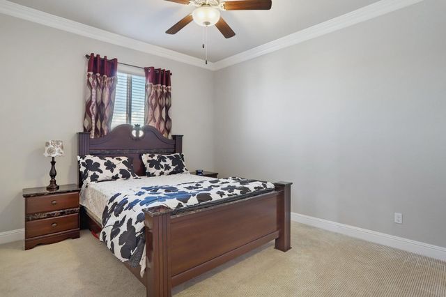 2925 Fuchsia Dr, Lodi, CA 95242