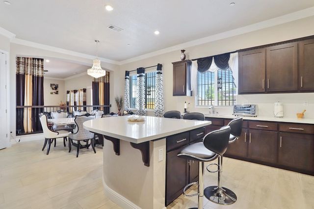 2925 Fuchsia Dr, Lodi, CA 95242