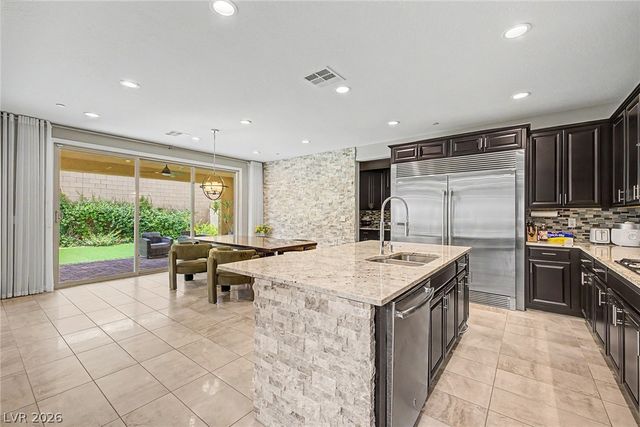 995 Cedar Cliff Court, Henderson, NV 89002