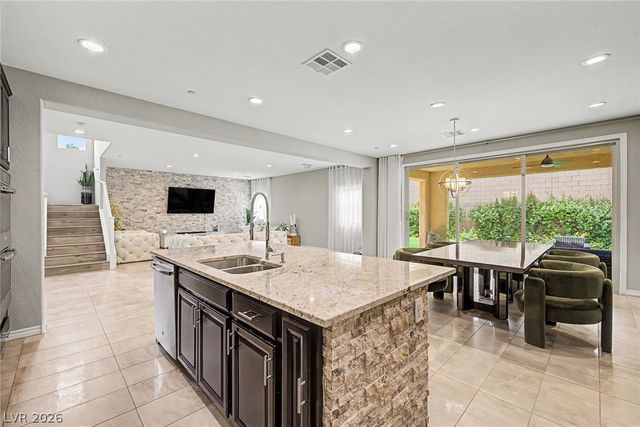 995 Cedar Cliff Court, Henderson, NV 89002