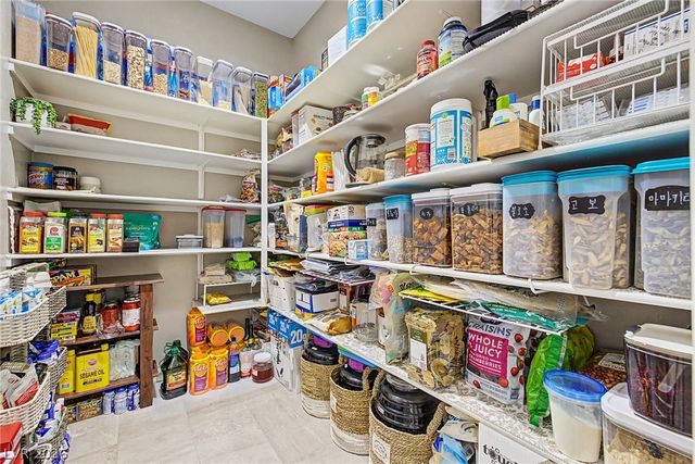 995 Cedar Cliff Court, Henderson, NV 89002