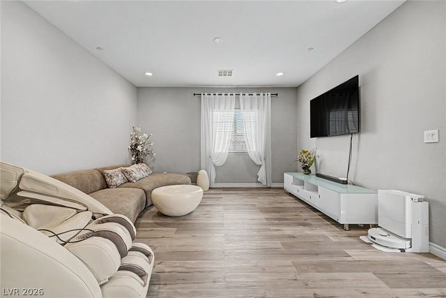 995 Cedar Cliff Court, Henderson, NV 89002