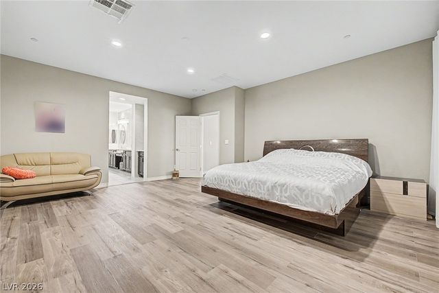 995 Cedar Cliff Court, Henderson, NV 89002