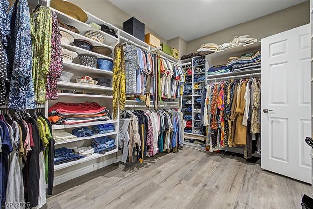 995 Cedar Cliff Court, Henderson, NV 89002