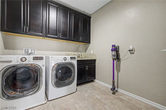 995 Cedar Cliff Court, Henderson, NV 89002