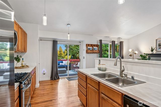 27728 149th Pl SE, Kent, WA 98042