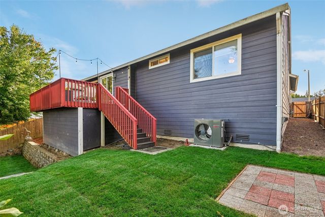 27728 149th Pl SE, Kent, WA 98042
