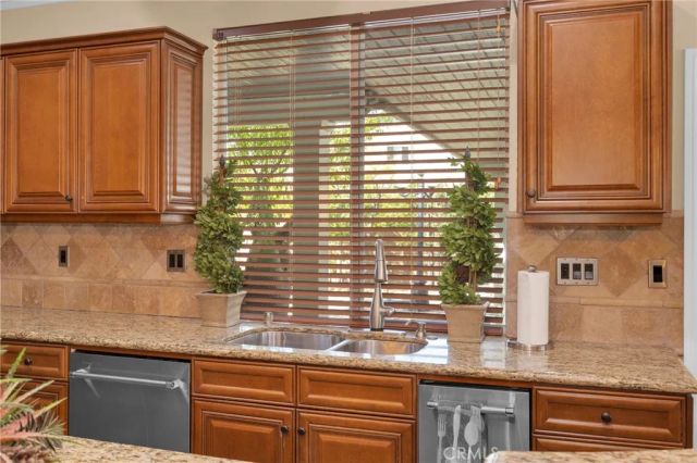 2551 Rosser, Corona, CA 92879